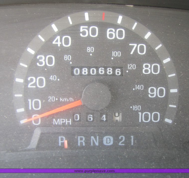 image for item 3137 1997 Ford Econoline E250 van