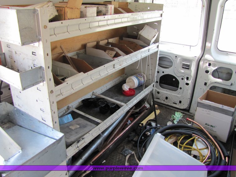 image for item 3137 1997 Ford Econoline E250 van