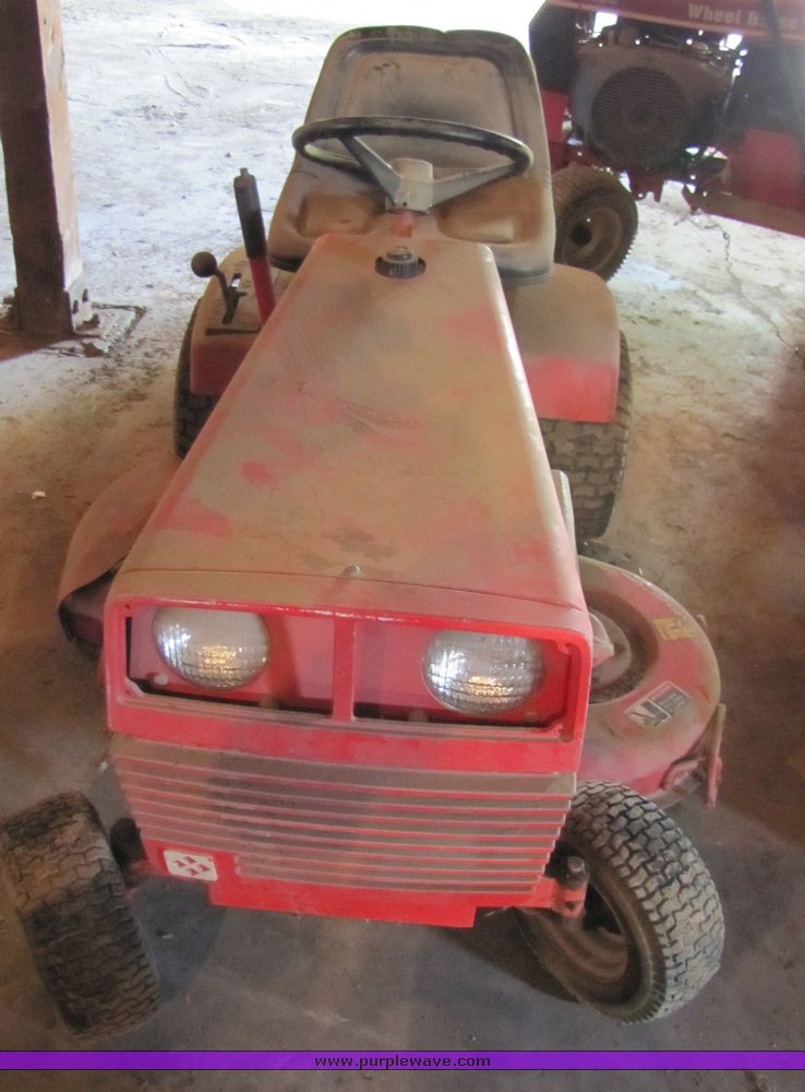 Gravely 1238H lawn mower in Des Moines, IA Item 3140 sold Purple Wave