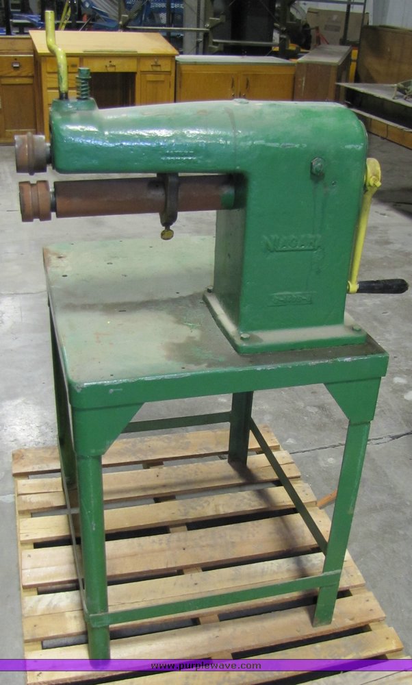 image for item 3180 Niargara sheet metal roller