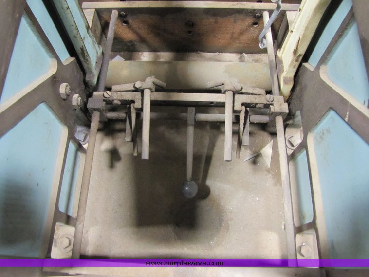 image for item 3181 Di-Acro press brake