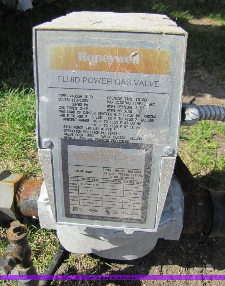 image for item 3187 1999 Bryan AB250-W-FDGO boiler