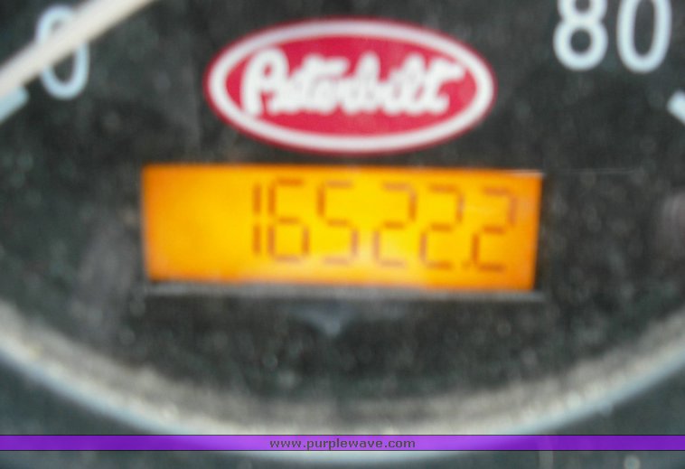 image for item 3264 2002 Peterbilt Model 320 refuse truck