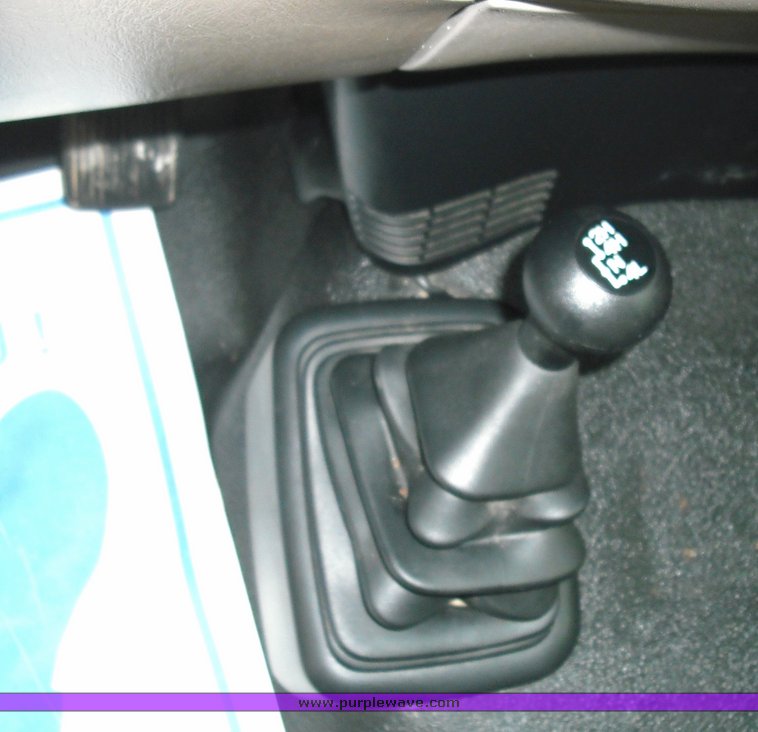 image for item 3269 2001 Ford F150 XL four door extended cab pickup