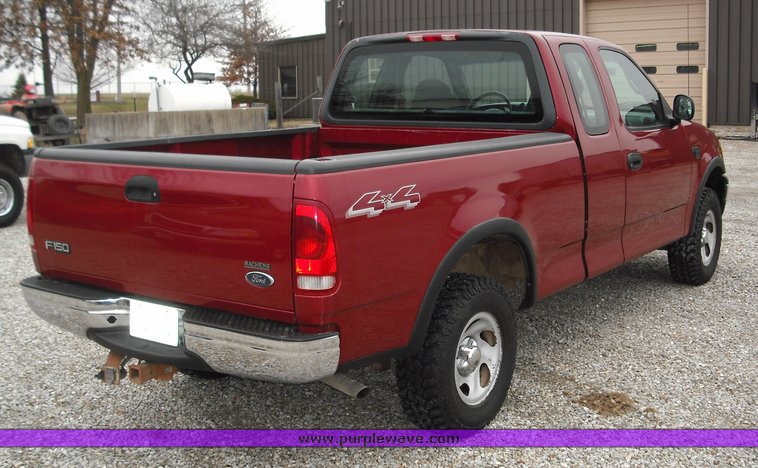 image for item 3270 2001 Ford F150 four door extended cab pickup