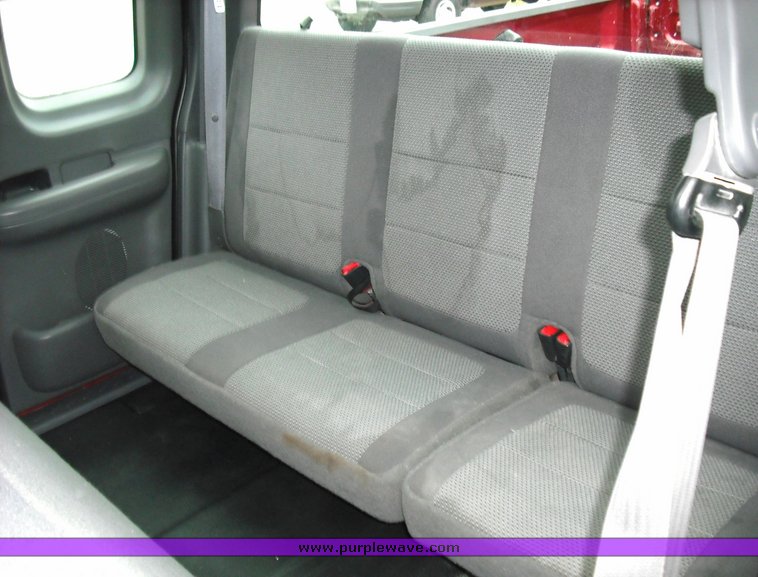 image for item 3270 2001 Ford F150 four door extended cab pickup