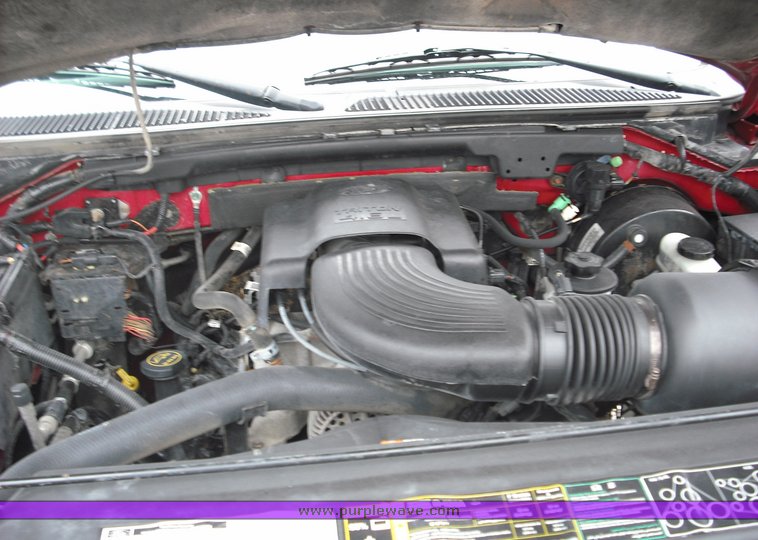 image for item 3270 2001 Ford F150 four door extended cab pickup