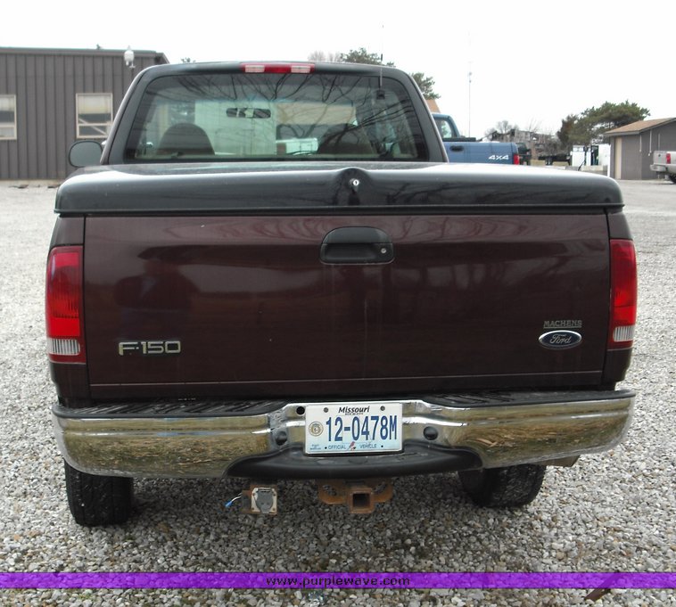 image for item 3271 2001 Ford F150 four door extended cab pickup