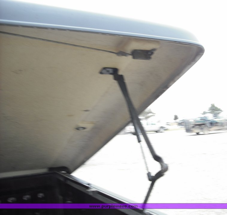 image for item 3271 2001 Ford F150 four door extended cab pickup