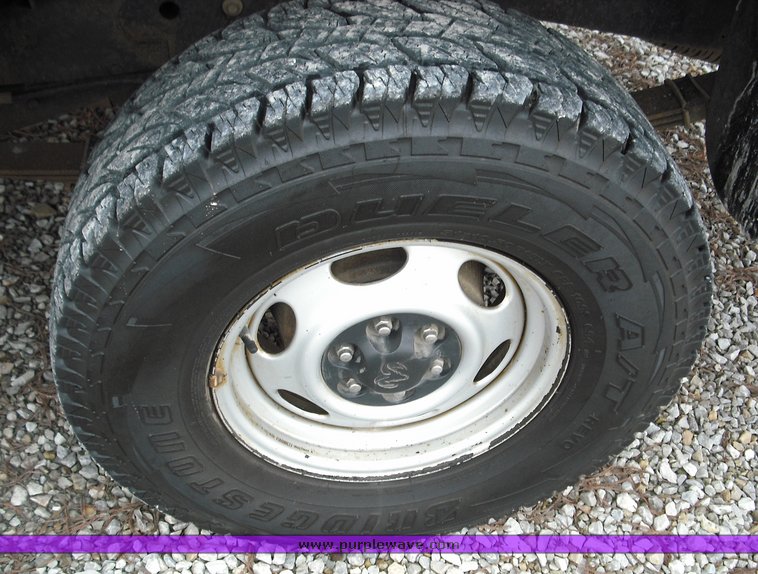 image for item 3273 2002 Dodge Dakota pickup