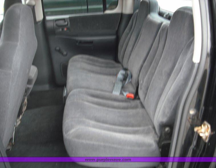 image for item 3274 2003 Dodge Dakota SLT quad cab pickup