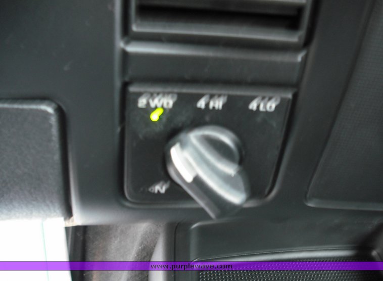 image for item 3274 2003 Dodge Dakota SLT quad cab pickup