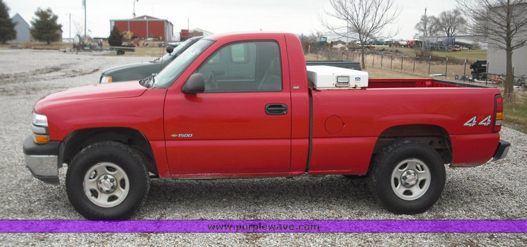 image for item 3277 2001 Chevrolet K1500 Silverado pickup