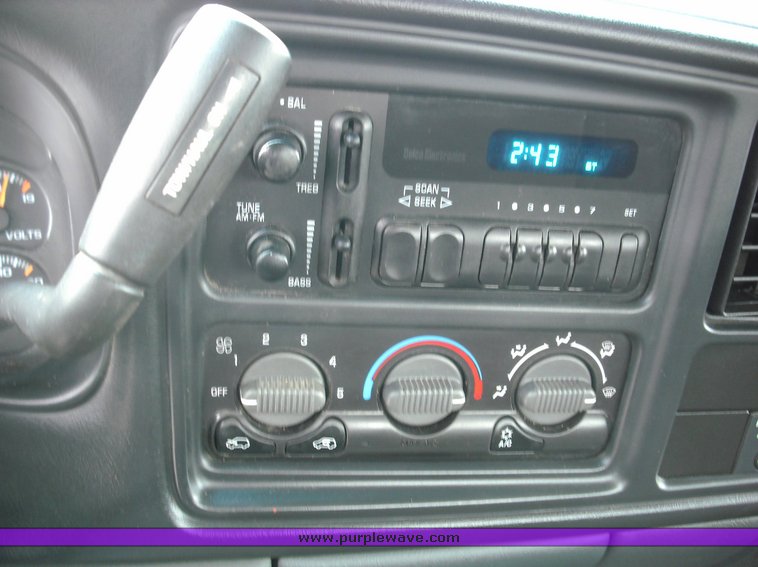 image for item 3277 2001 Chevrolet K1500 Silverado pickup