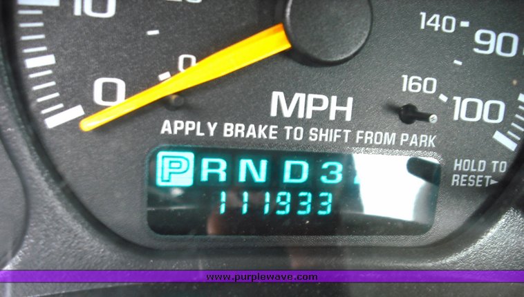 image for item 3277 2001 Chevrolet K1500 Silverado pickup