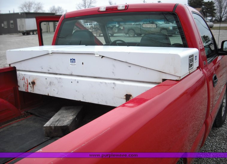 image for item 3277 2001 Chevrolet K1500 Silverado pickup