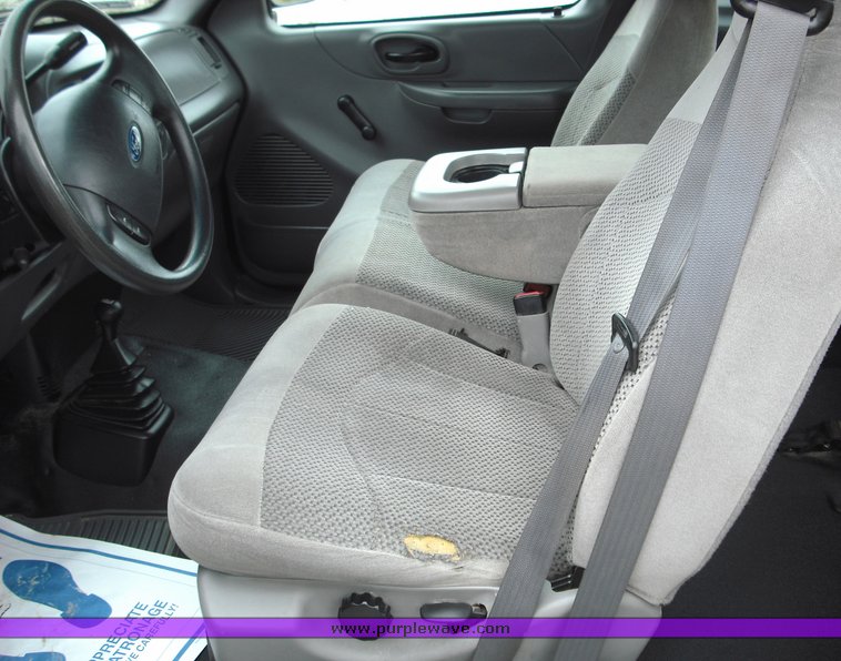 image for item 3279 2003 Ford F150 four door extended cab pickup