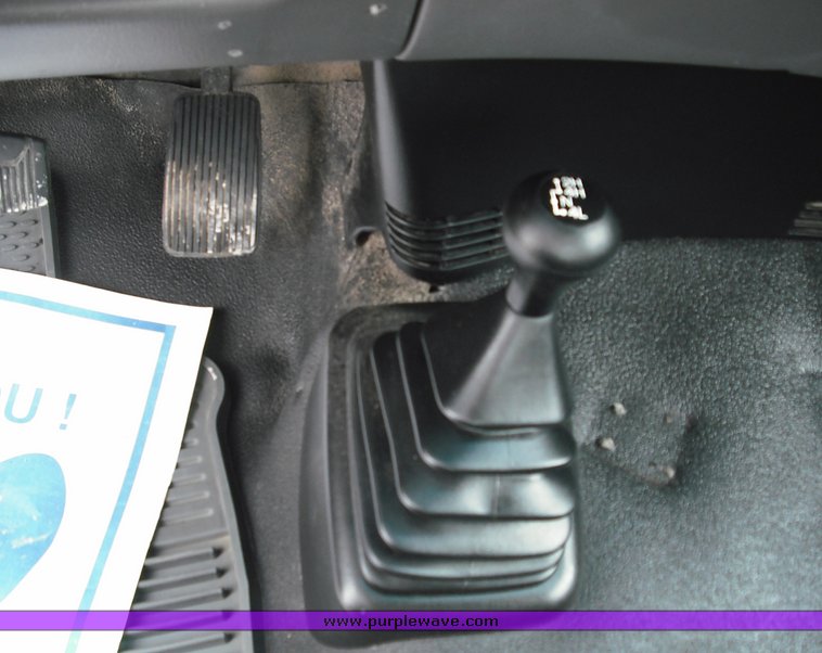 image for item 3279 2003 Ford F150 four door extended cab pickup