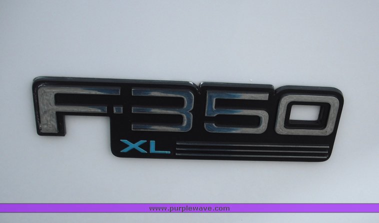 image for item 3280 1997 Ford F350 pickup