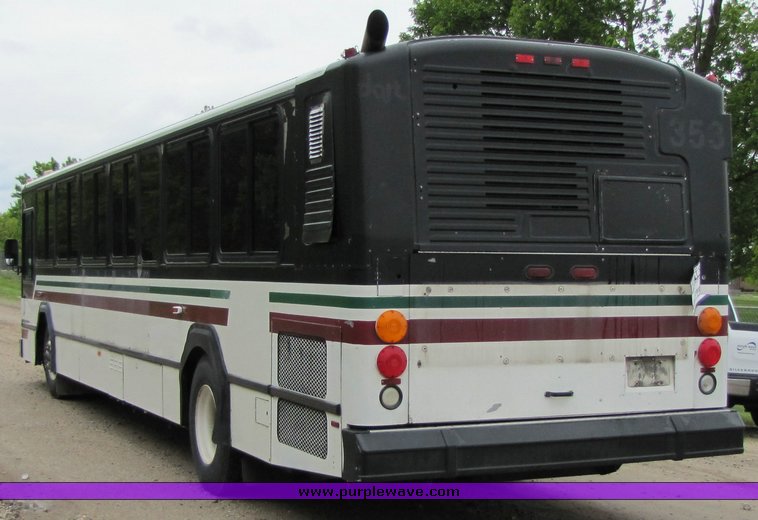 image for item 7353 1994 Gillig Transit Bus