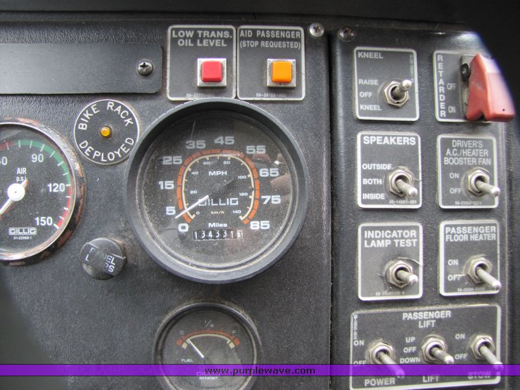 image for item 7353 1994 Gillig Transit Bus