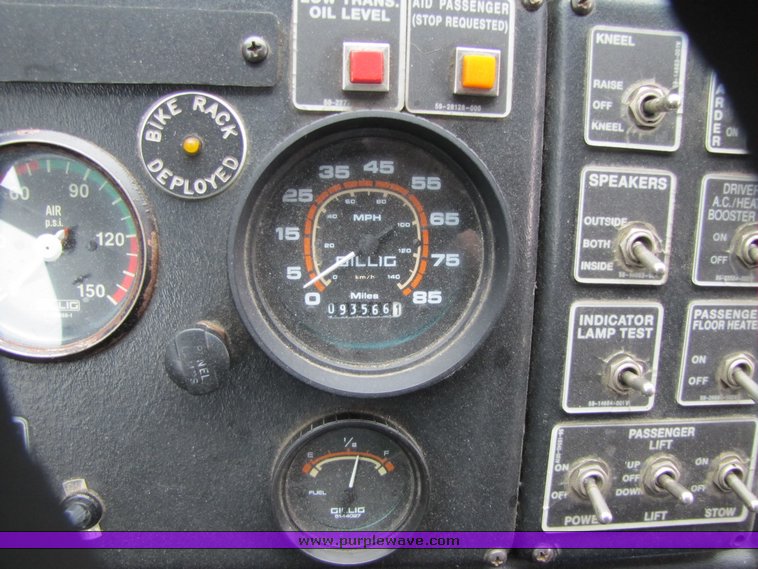 image for item 7356 1994 Gillig Transit Bus