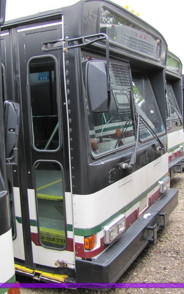 image for item 7357 1994 Gillig Transit Bus