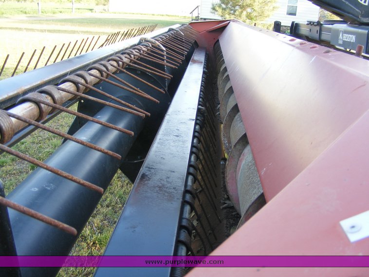 image for item 1015 1995 Hesston 1170 pull type swather