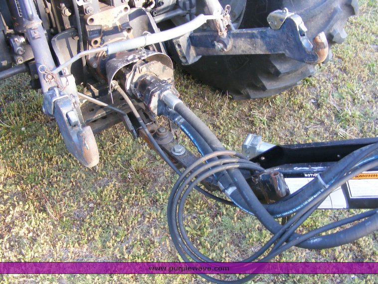 image for item 1015 1995 Hesston 1170 pull type swather