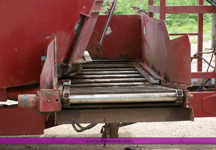 image for item 1702 Jay-Lor TMR 2575 upright mixer with digital scale