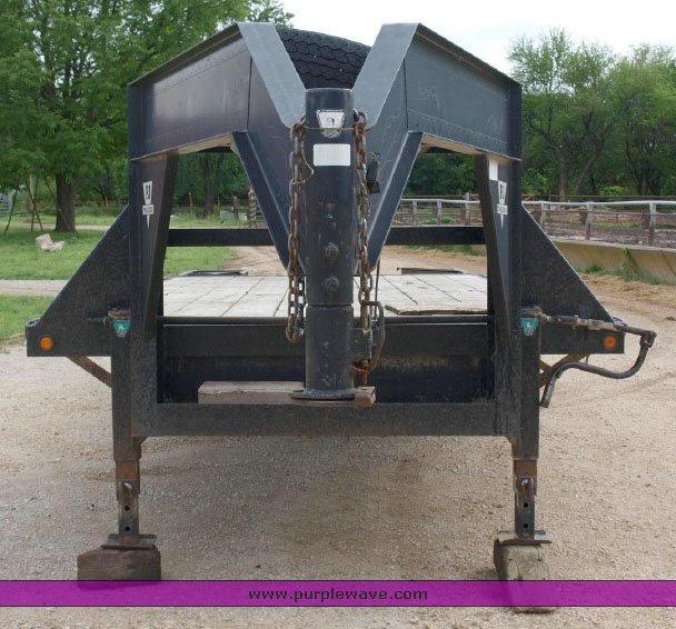 image for item 1705 JP Trailer 20' gooseneck trailer