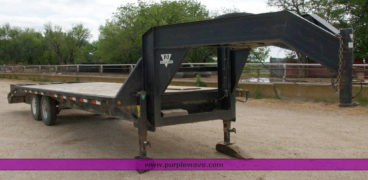 image for item 1705 JP Trailer 20' gooseneck trailer