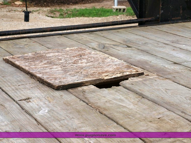 image for item 1705 JP Trailer 20' gooseneck trailer