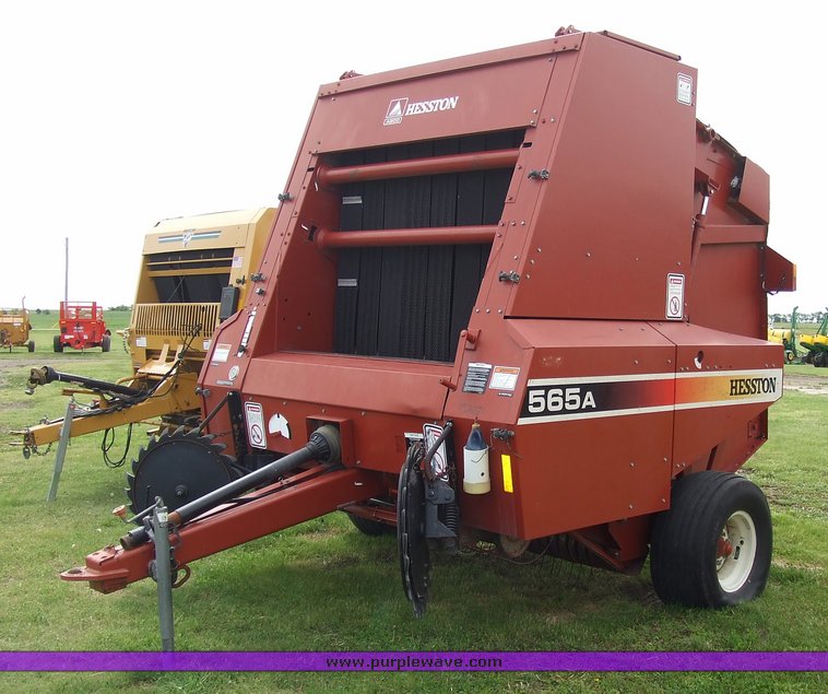image for item 2044 Hesston 565A large round baler