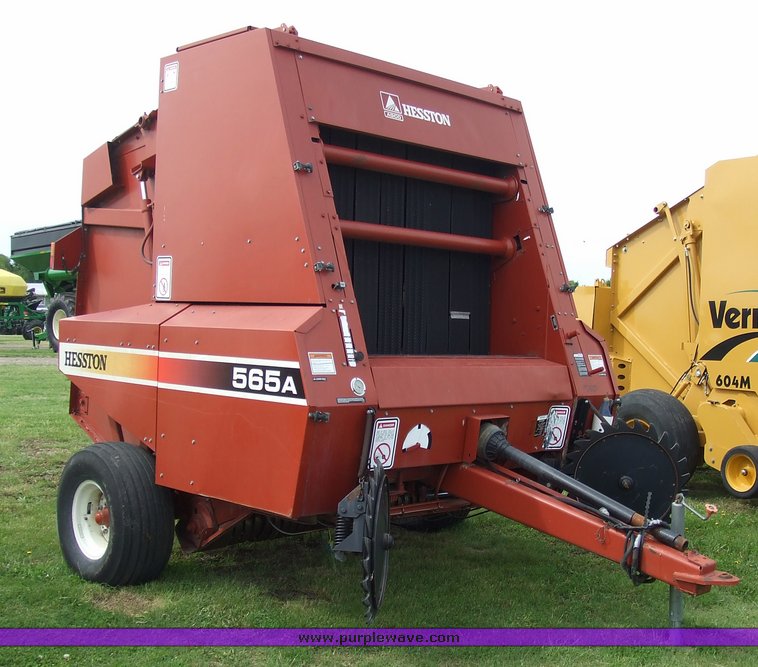 image for item 2044 Hesston 565A large round baler