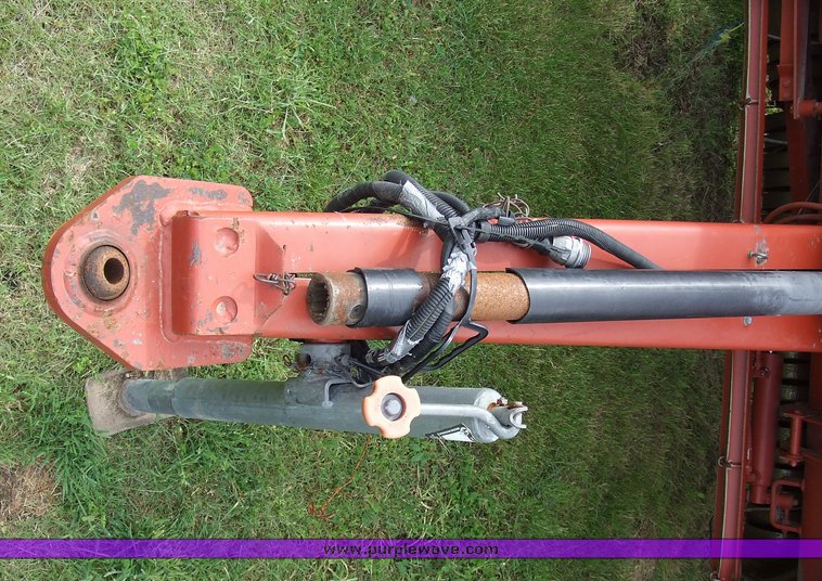 image for item 2044 Hesston 565A large round baler