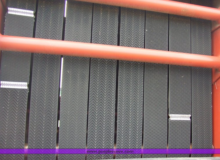 image for item 2044 Hesston 565A large round baler