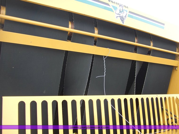 image for item 2045 2001 Vermeer Rebel 5500 large round baler