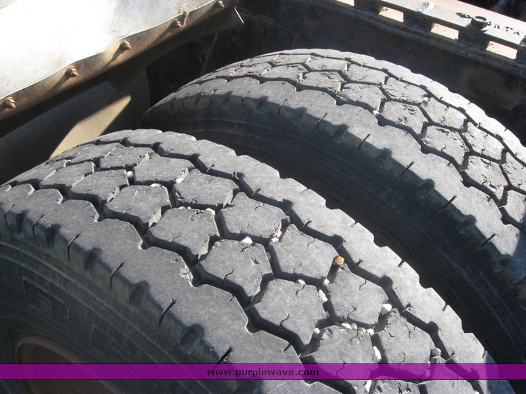 image for item 2054 1987 Freightliner cabover semi truck