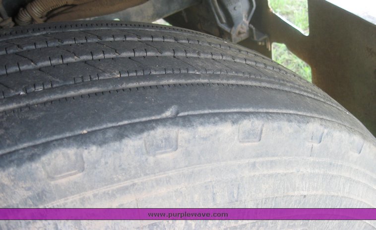 image for item 2054 1987 Freightliner cabover semi truck