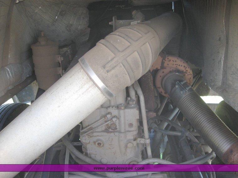 image for item 2054 1987 Freightliner cabover semi truck