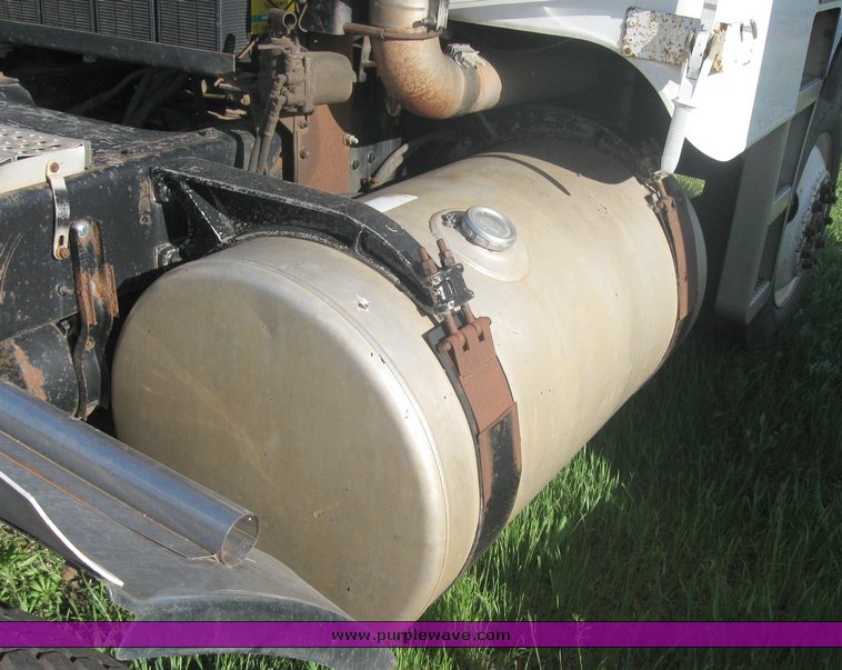 image for item 2054 1987 Freightliner cabover semi truck