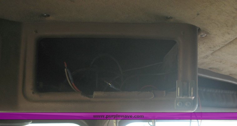 image for item 2054 1987 Freightliner cabover semi truck