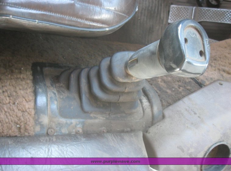 image for item 2054 1987 Freightliner cabover semi truck