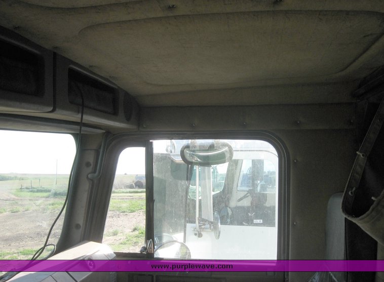 image for item 2054 1987 Freightliner cabover semi truck