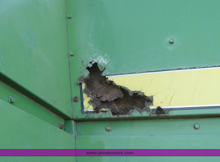 image for item 2056 1983 John Deere Turbo 8820 combine