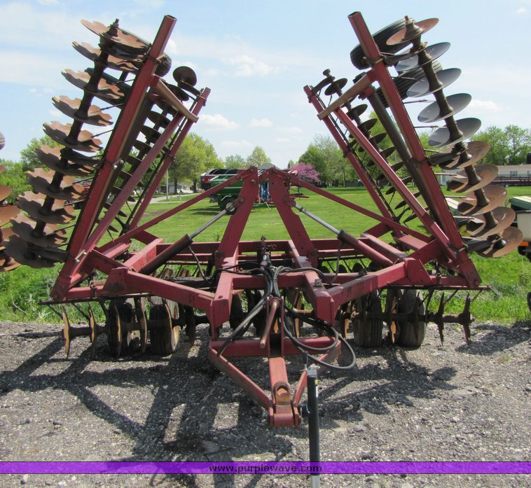 image for item 3092 International 490 28' disk