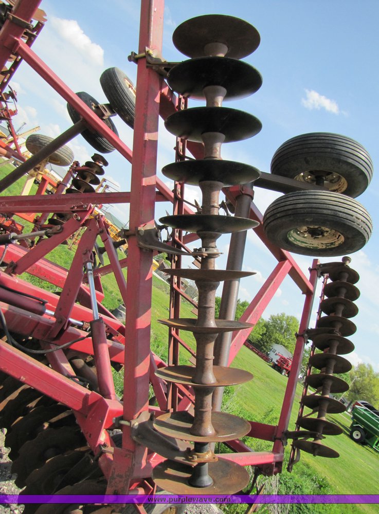 image for item 3092 International 490 28' disk