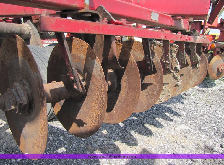 image for item 3092 International 490 28' disk