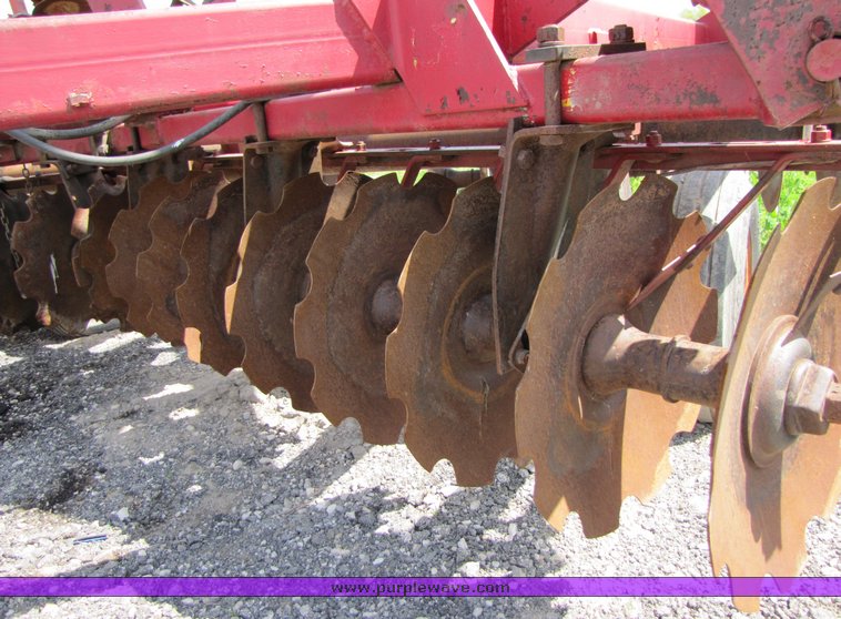 image for item 3092 International 490 28' disk